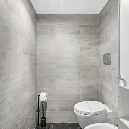 Daire Luxury House Jacuzzi - Milano